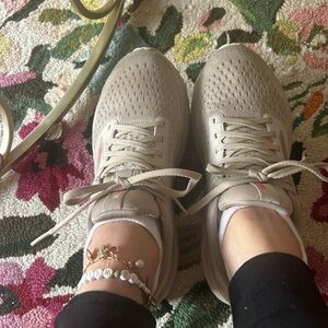 Brooks Tan Athletic Shoes Ventilated Design